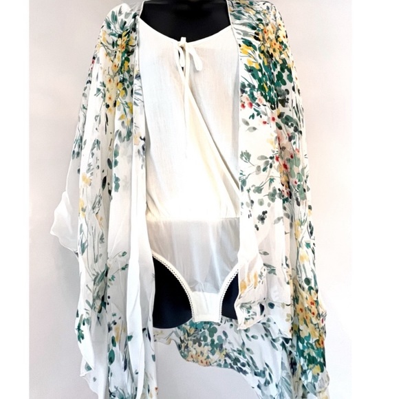 Karen Kane Open Front Sheer Floral Kimono - Picture 3 of 5